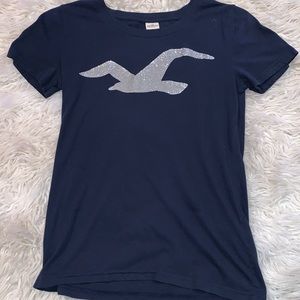 Navy blue short sleeve tee